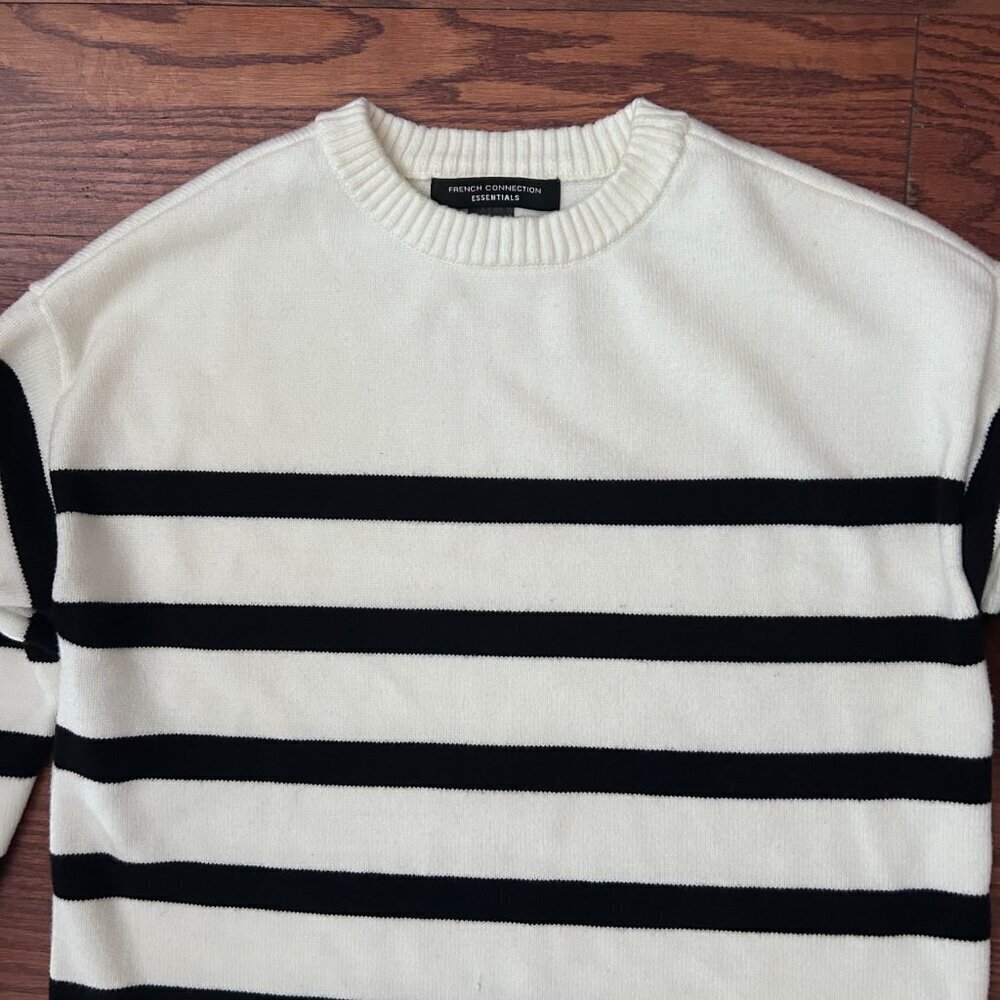 French Connection Striped Crewneck Sweater Size Small Drop Shoulder - Picture 3 of 10